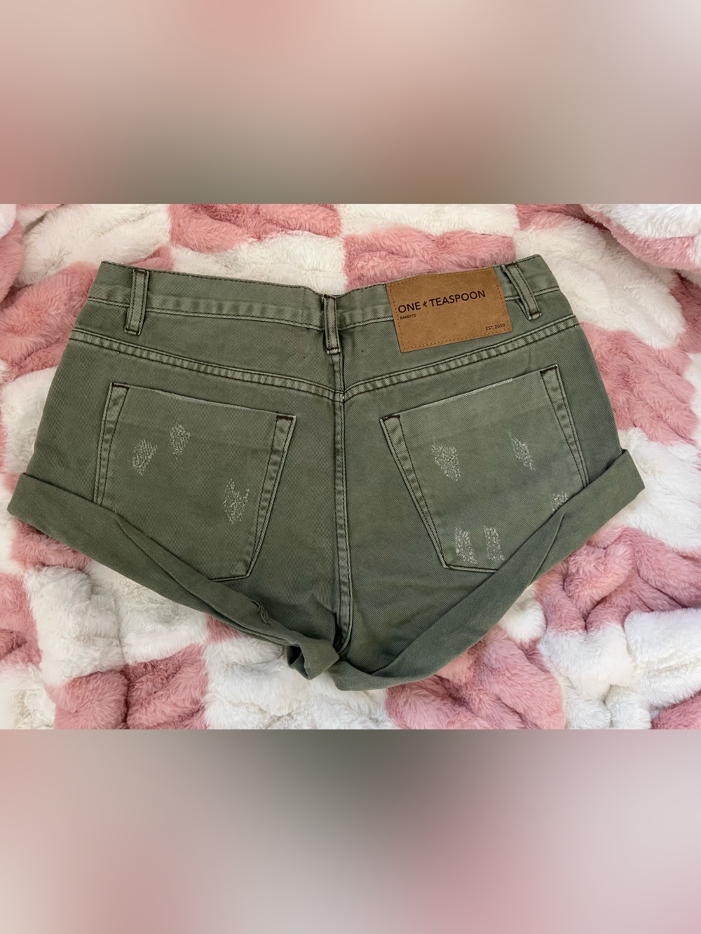 One Teaspoon Shorts - Picture 2 of 4